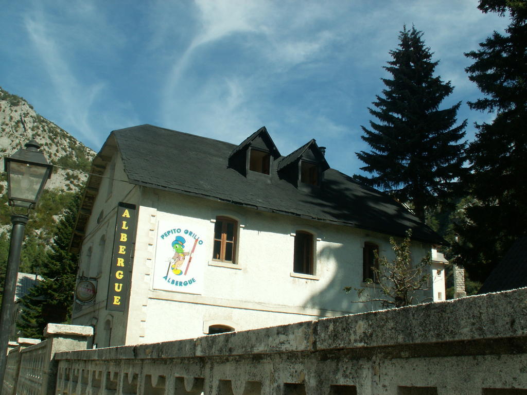 Albergue Pepito Grillo Canfranc Exterior foto