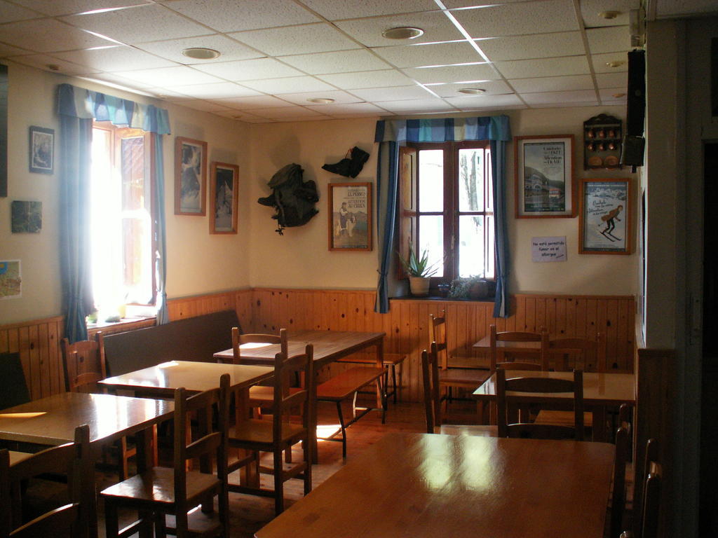 Albergue Pepito Grillo Canfranc Exterior foto