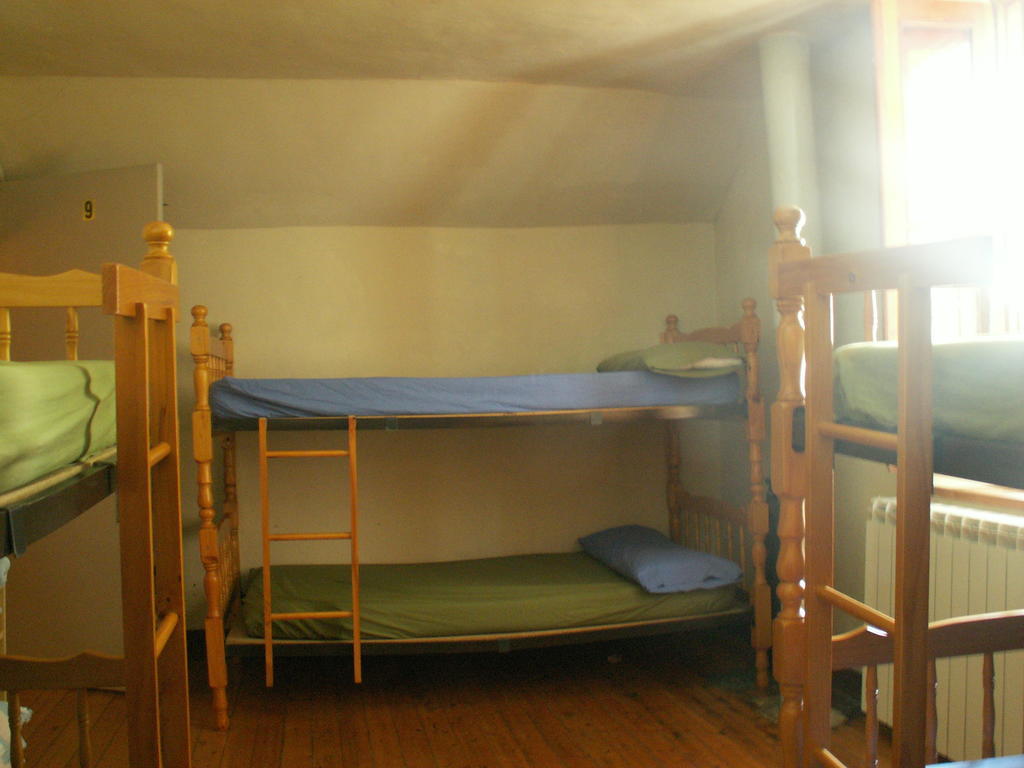 Albergue Pepito Grillo Canfranc Habitación foto